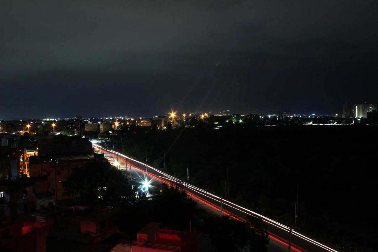 Hotel Swan Zirakpur Chandigarh Exterior photo